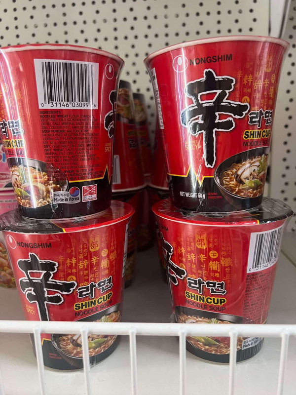 Mì ly hàn quốc 2 thùng 26$