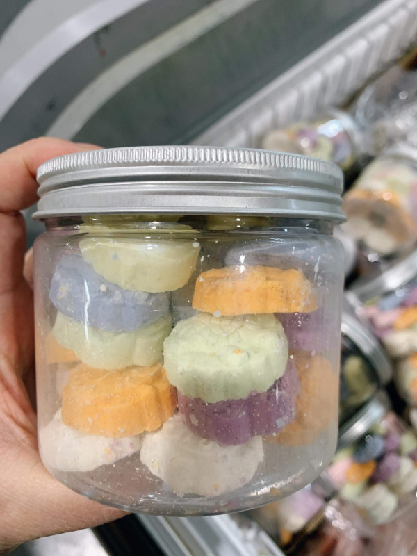 Bánh phục linh sầu riêng tươi